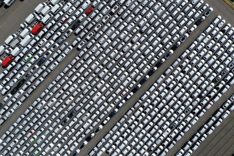 ''Milliardengrab E-Autos'': Gewinn der größten 19 Autokonzerne 2025 stark geschrumpft