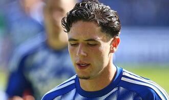 2. Bundesliga: Schalke verteidigt Tabellenführung in Unterzahl