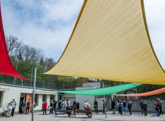 Rekordbeteiligung bei Parlamentswahl in Ungarn - Wahllokale geschlossen