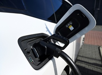 Förderprogramm für mehr Ladesäulen an Mehrfamilienhäusern gestartet