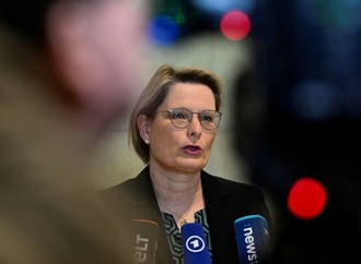 Hubig stellt Gesetz gegen digitale Gewalt im Netz vor