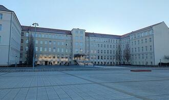 Kontroverse um neue Sicherheitsmaßnahmen im Verteidigungsministerium