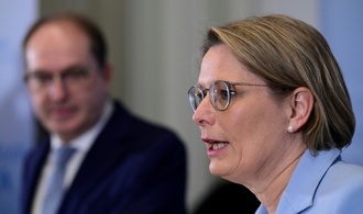 Mehr Schutz für Opfer digitaler Gewalt: Ministerin Hubig stellt Entwurf vor