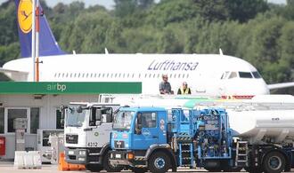 Finanzminister fordert Vorbereitungen für Kerosinmangel