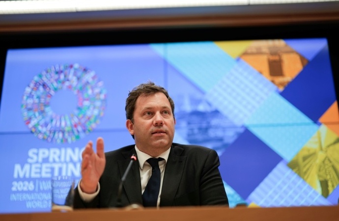 Möglicher Kerosinmangel: Klingbeil fordert Vorbereitungen in Deutschland