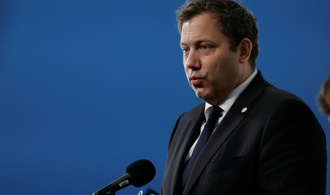 Treffen der internationalen Linken in Barcelona: Klingbeil beschwört Solidarität