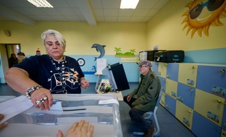 Achte Wahl in fünf Jahren: Ex-Präsident Radew Favorit bei Parlamentswahl in Bulgarien