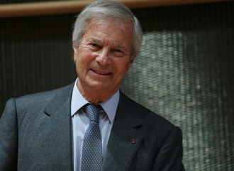 Französischer Milliardär Bolloré gibt sich überrascht über ''Getöse'' bei Grasset-Verlag