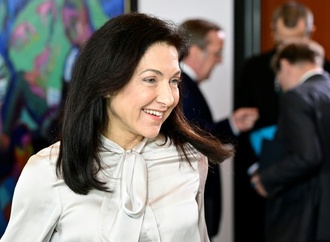 Wirtschaftsministerin Reiche stellt Frühjahrsprojektion der Bundesregierung vor