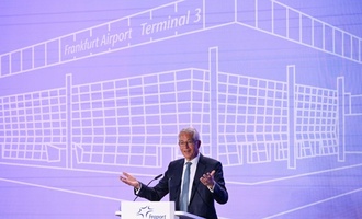 Frankfurter Flughafen weiht neues Terminal ein - Terminal 2 wird saniert