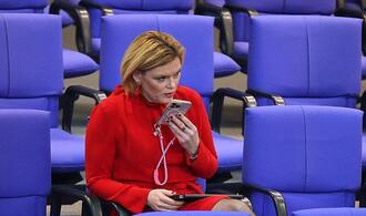 Bericht: Klöckner von Phishing-Angriff auf Signal betroffen