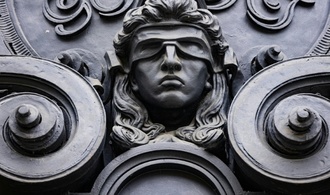 Mann soll Vater und Schwester in Irak getötet haben: Prozessauftakt in Bayern