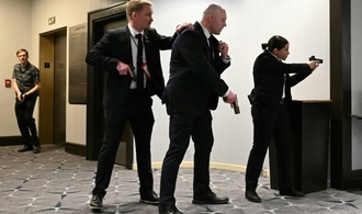 Schüsse während Trumps Teilnahme an Korrespondenten-Dinner - Präsident unverletzt