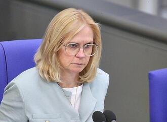 Lindholz will Signal-Verbot für Politiker