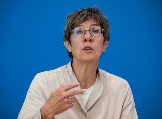 Grüne verteidigen Einladung an CDU-Politikerin Kramp-Karrenbauer