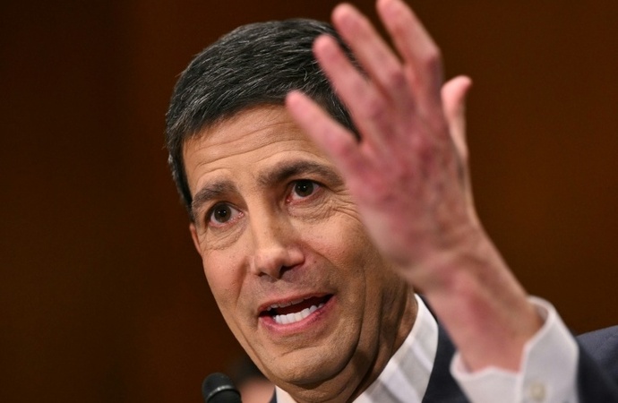 Wichtiger Senator gibt Blockade von Trumps Fed-Kandidaten Warsh auf