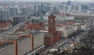 Nach Rücktritt von Berliner Kultursenatorin Wedl-Wilson: Finanzsenator Evers übernimmt
