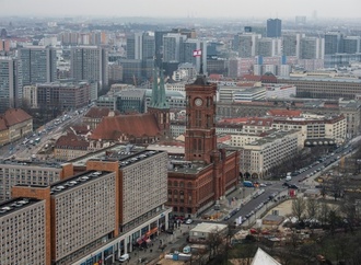 Nach Rücktritt von Berliner Kultursenatorin Wedl-Wilson: Finanzsenator Evers übernimmt