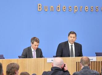 Klingbeil glaubt an Schuldenabbau - irgendwann