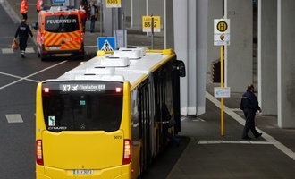 NRW-Verkehrsminister will Preis für Deutschlandticket einfrieren
