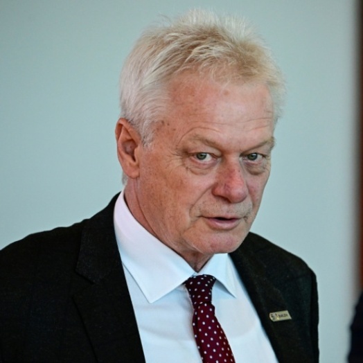 Bundeslandwirtschaftsminister Rainer will staatliche Lebensmittelreserve ausbauen