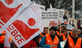 IGBCE-Chef Vassiliadis warnt am Tag der Arbeit vor ''sozialpolitischem Rollback''