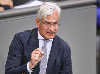 Union lehnt Umverteilung bei Einkommensteuerreform ab