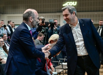 Manfred Weber fordert Führungsteam für CSU - Lob für Aigner