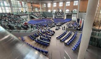 Bundestag beschließt elektronische Fußfessel bei häuslicher Gewalt