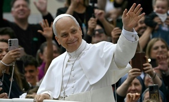 Ein Jahr nach Wahl: Bischöfe würdigen Papst Leo XIV. für Einsatz für Frieden