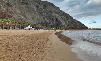 Kreuzfahrtschiff ''Hondius'' erreicht Teneriffa