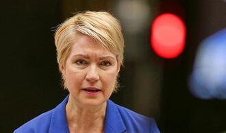Schwesig wirft Bundesregierung mangelnde Professionalität vor