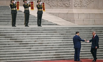 US-Präsident Trump von Chinas Präsident Xi in Peking empfangen