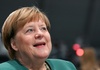 Merkel zeigt Verständnis für Debatten - und rät Merz zu ''weitem Herz''