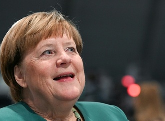 Merkel zeigt Verständnis für Debatten - und rät Merz zu ''weitem Herz''
