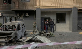 Behörden: Zahl der Toten nach russischen Angriffen auf Kiew steigt auf 21