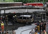 Mindestens acht Tote bei Zusammenstoß von Güterzug mit Bus in Bangkok