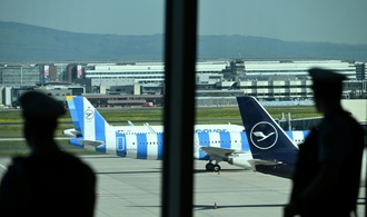 Mutmaßlicher Millionenbetrüger an Frankfurter Flughafen festgenommen