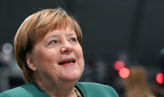 Angela Merkel erhält Europäischen Verdienstorden