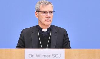 Bischof Wilmer: Papst-Enzyklika soll Antwort auf Tech-Riesen geben