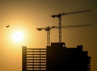 Krieg und Strukturprobleme: Deutsche Wirtschaft ächzt laut DIHK unter ''Doppelkrise''