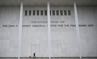 Richter: Trumps Name muss von Kennedy Center weichen - Präsident wirft wütend hin