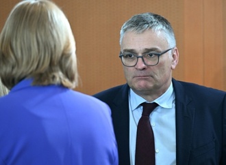 Streit um Bafög-Reform: Merz sieht Erhöhung unter Finanzierungsvorbehalt