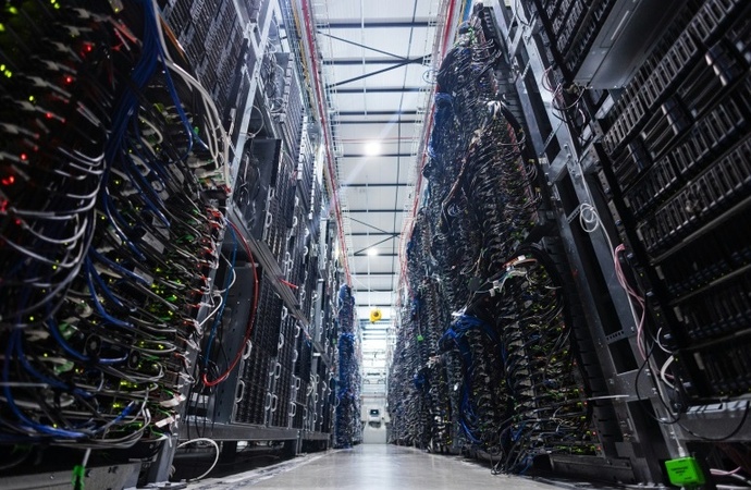 KI und Cloud: EU-Kommission will Europa unabhängiger von den USA machen