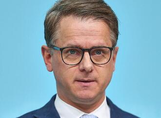 Linnemann warnt vor Belastung der Mittelschicht