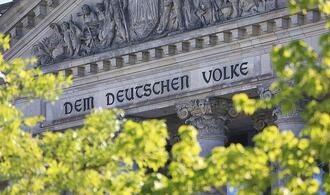 Bilger lehnt Streichung der Sommerpause ab