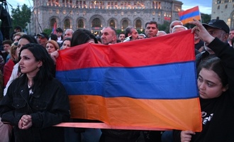 Richtungsweisende Wahl: Armenier wählen ein neues Parlament