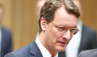 Wüst: Staat muss schneller und einfacher werden