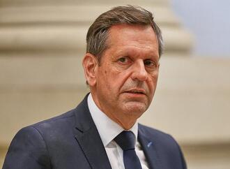 Lies fordert Fokus auf Wachstum von Regierung und Sozialpartnern