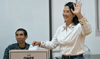 Teilergebnisse: Fujimori bei Stichwahl um Präsidentenamt in Peru gleichauf mit Sánchez
